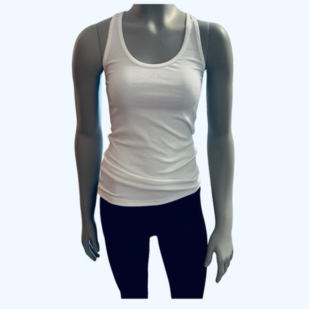 Under Armour Womens HeatGear Sleeveless Gym Run Tank Top (bundle) - Picture 4 of 8